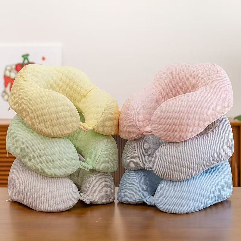 U-shaped pillow